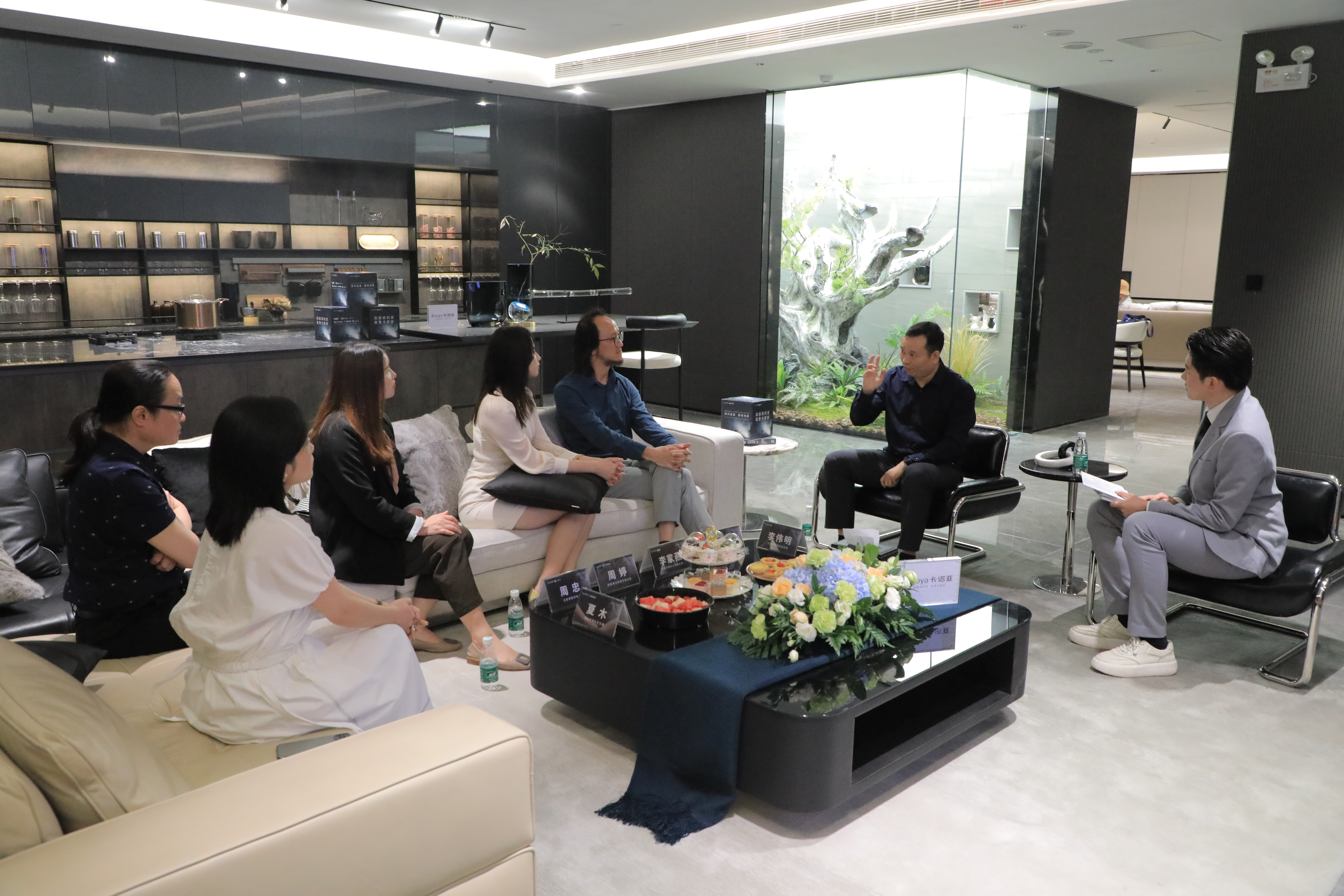 迭代品鉴，居境向新|媒体大咖共同探秘evo视讯官网
全新一代沉浸式体验空间